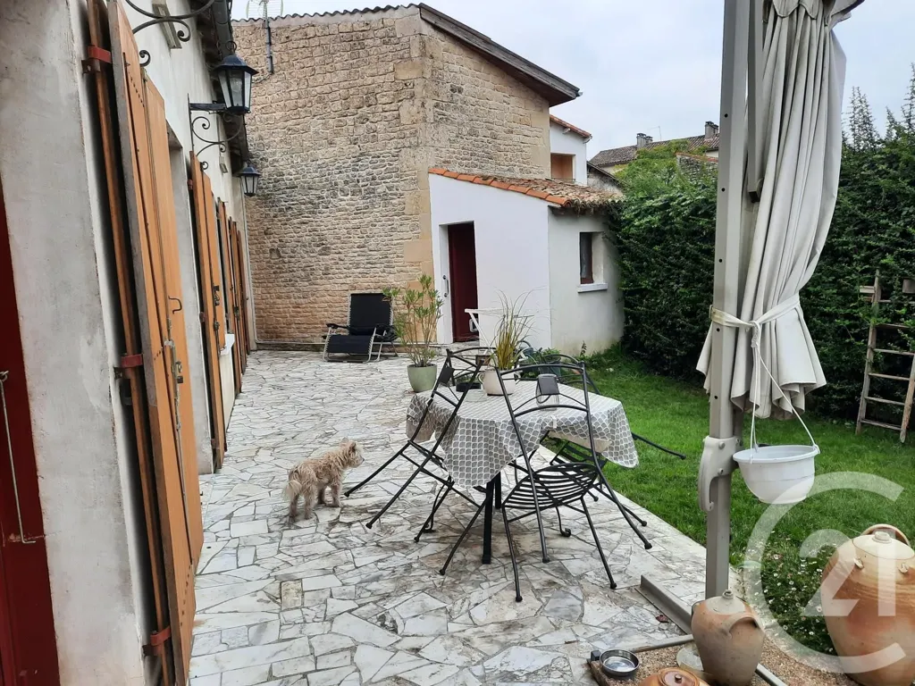 Terrazza - 6-Piece House with Courtyard in Chef-Boutonne
