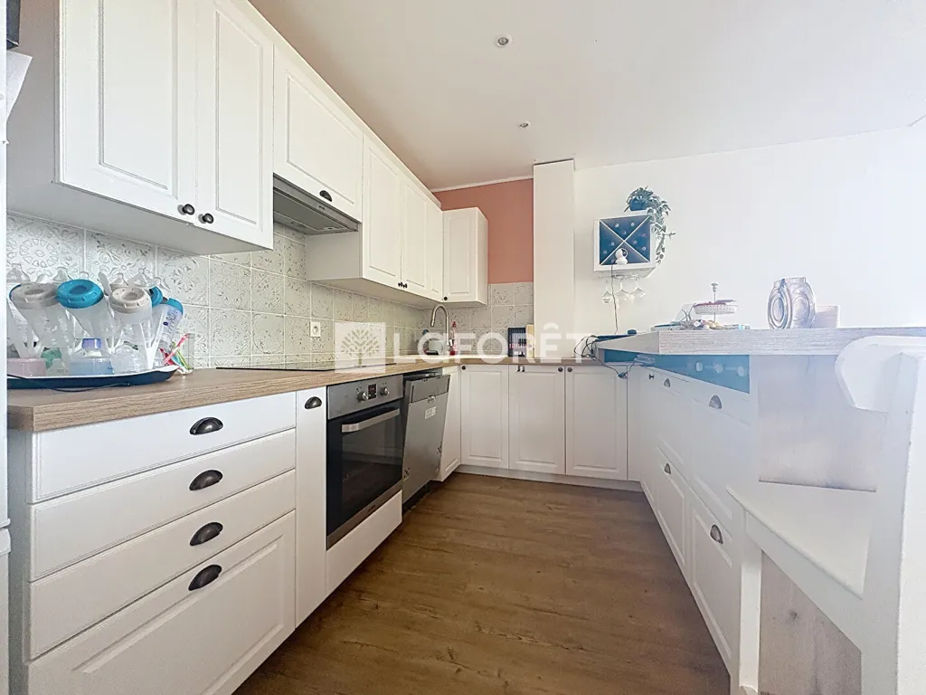 Cucina - Charming 3-Bed Flat with Garden in Pessac