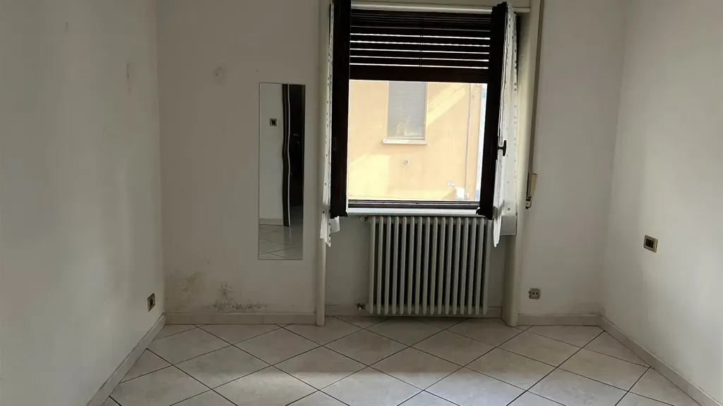Pièces - Trilocale with Private Staircase in Vigevano