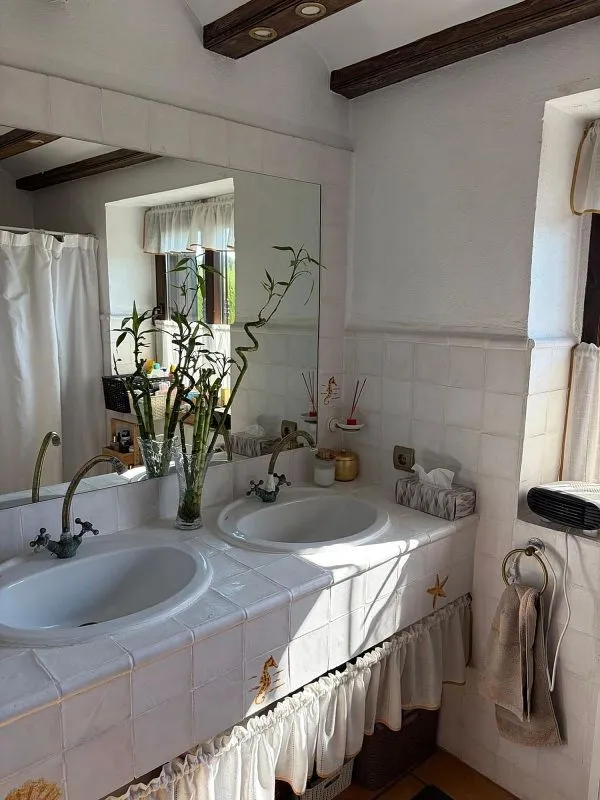 Salles de bain - Rustic Farmhouse with Land near Huerta