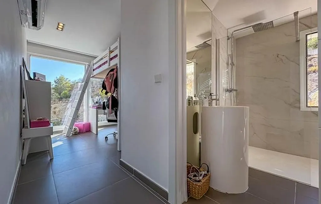 Salles de bain - Villa with Pool and Terrace in Altea la Vella