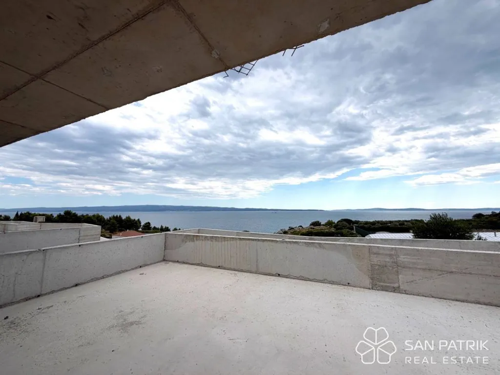Terrace - Modern Apartment with Balcony in Split