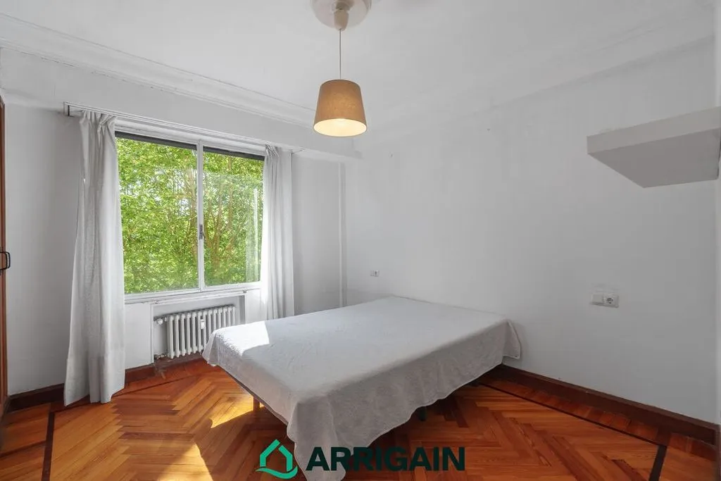 Magamistoad - 5-Bedroom Flat with River Views in San Sebastián
