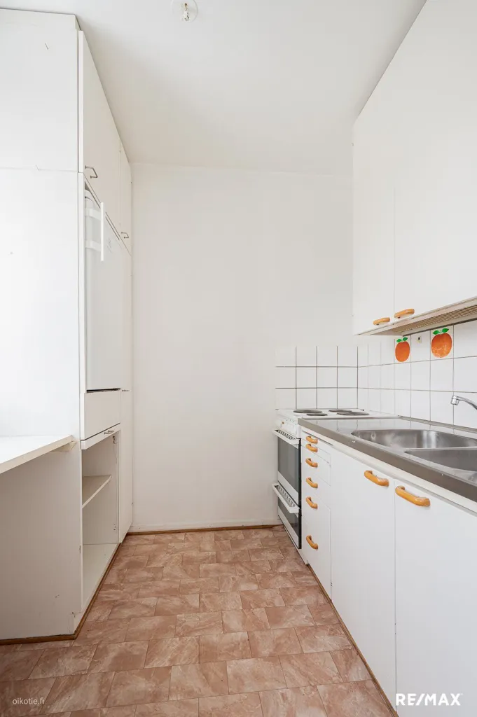 Cucina - Modern Studio Flat with Outdoor Access in Lahti