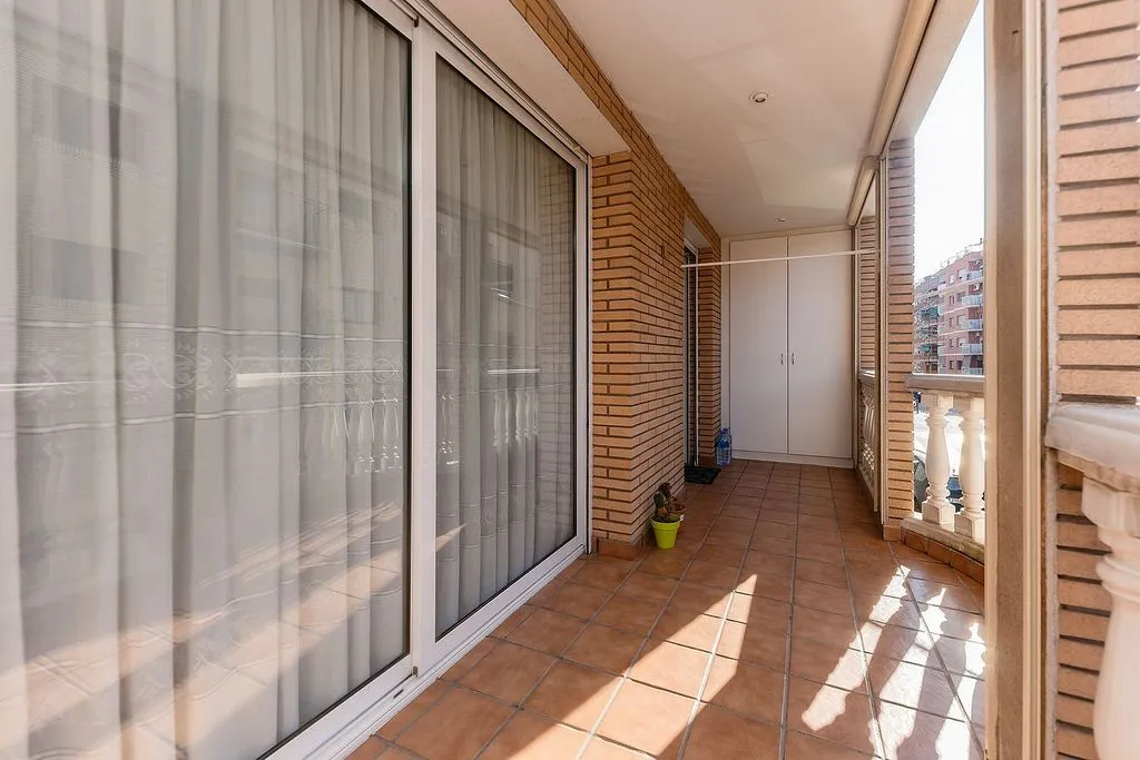 balcony