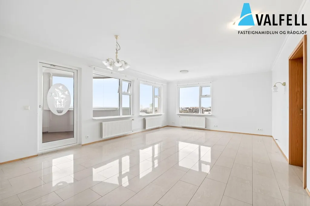 Soggiorno - Apartment with Panoramic View in Reykjavik