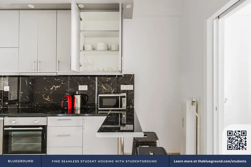 Köök - Furnished Apartment with Elevator in Athens