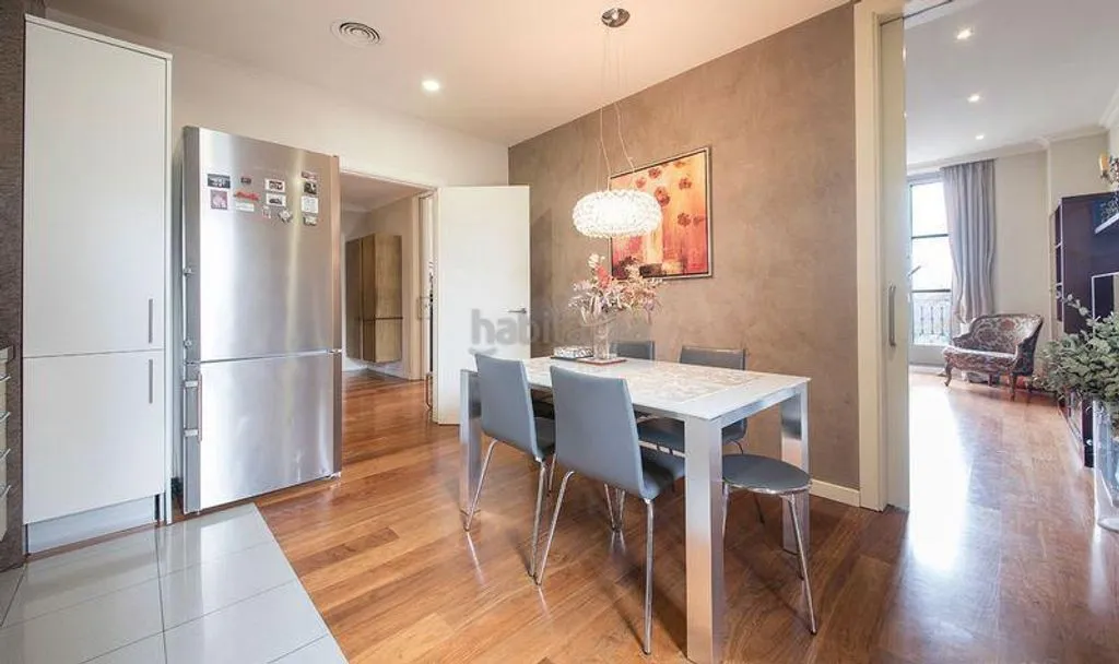 Söögituba - Luxury Flat with Sea View in Sant Just Desvern