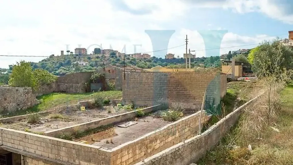 Aed - Rustic Complex with Baroque Views in Noto