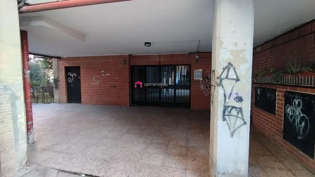 hallway_entrance