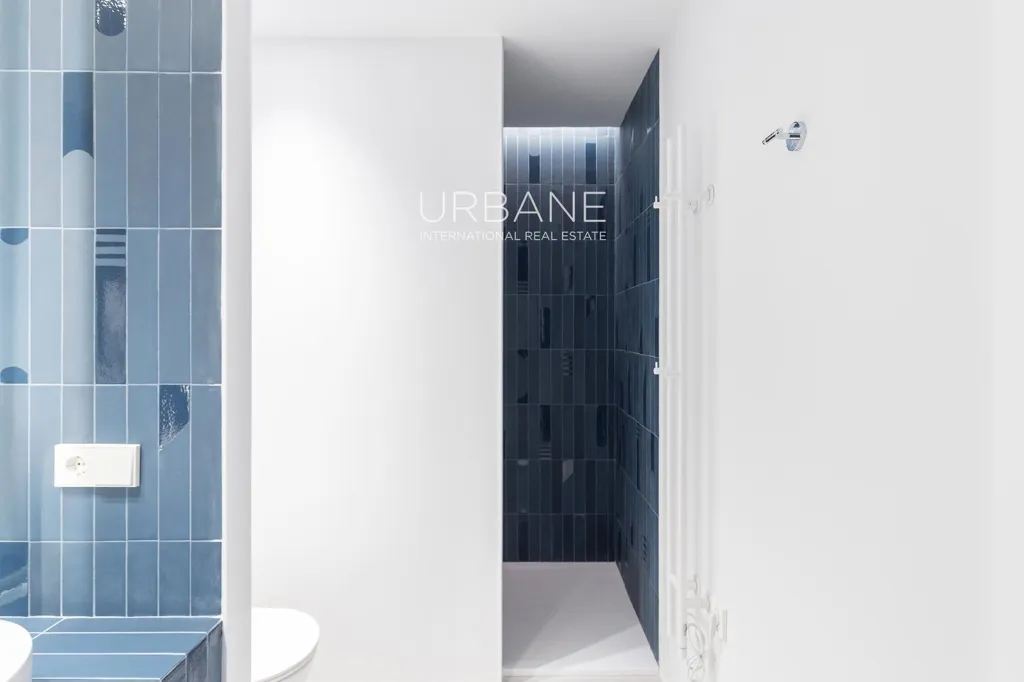 Vannitoad - Designer Flat with Terrace in Sant Antoni, Barcelona