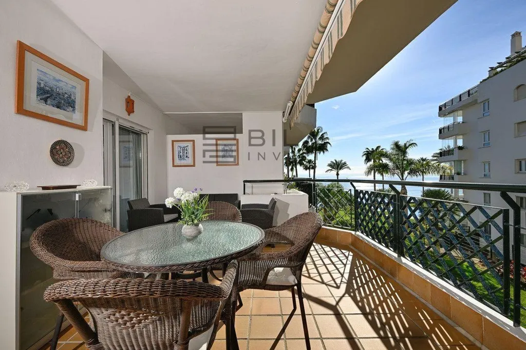 Rõdu - Furnished Flat with Pool in Calahonda, Mijas