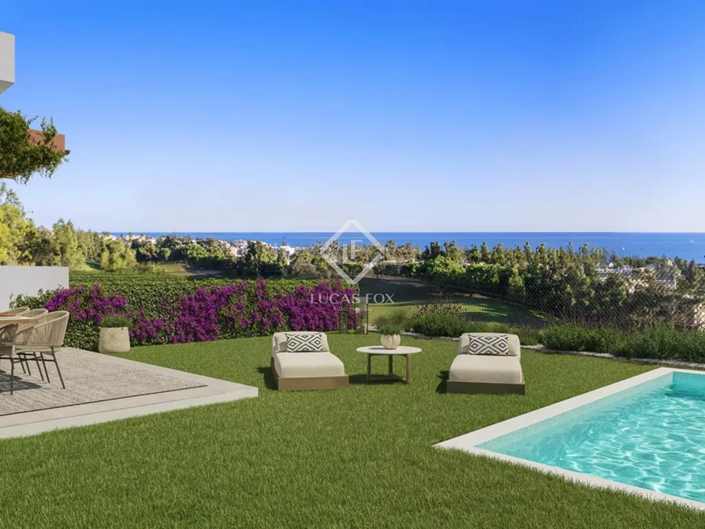 Bassein - Luxury Villa with Golf Club Access in Málaga