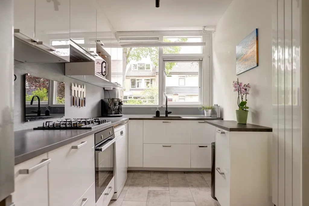 Cuisine - Modernised Ajourwoning with Garden in Gouda
