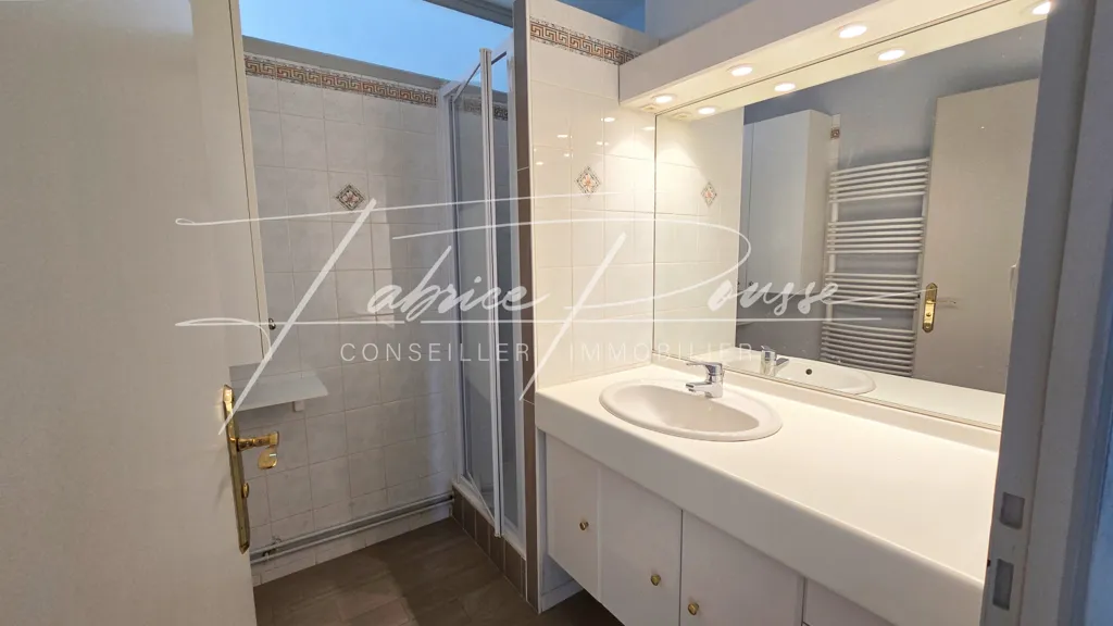 Vannitoad - Apartment with Balcony in La Rochelle