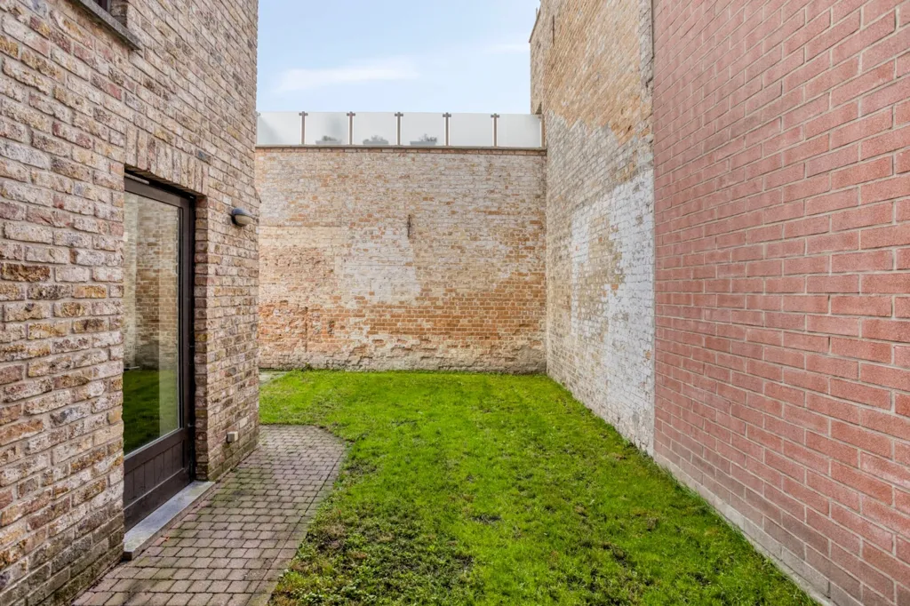 Giardino - Income Property with Central Location in Veurne