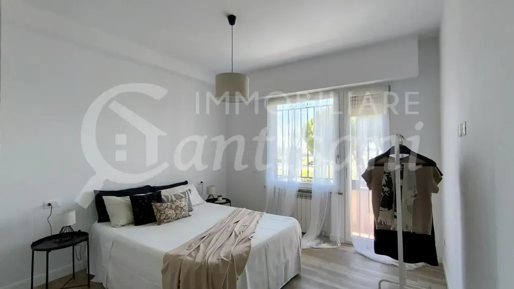 Bedrooms - Rearranged Apartment with Balcony in Florence