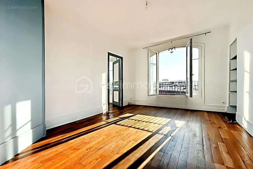 Pièces - Appartement ensoleillé avec Vue Dégagee à Malakoff