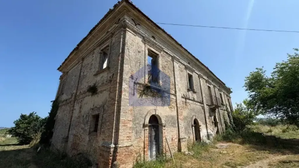 Välivaade - Rustic Casale for Restoration in San Vito Chietino