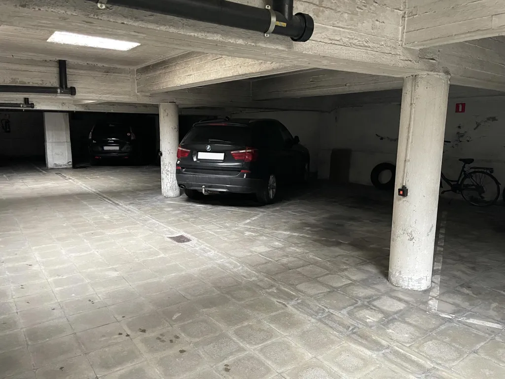 Garaaž - Underground Parking in Antwerp Centre
