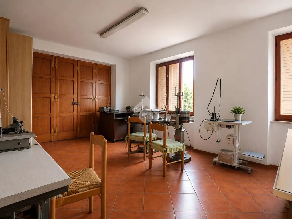 Studio - Villa indipendente con giardino a Osimo
