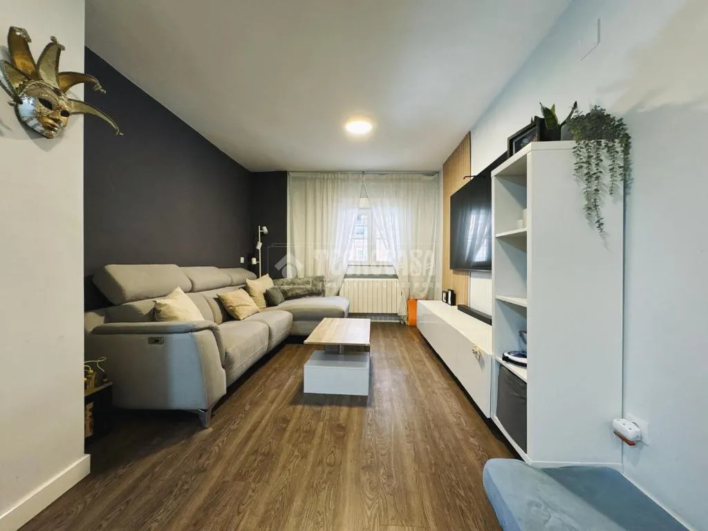 Elutuba - Modernised Flat with Balcony in Madrid Centre