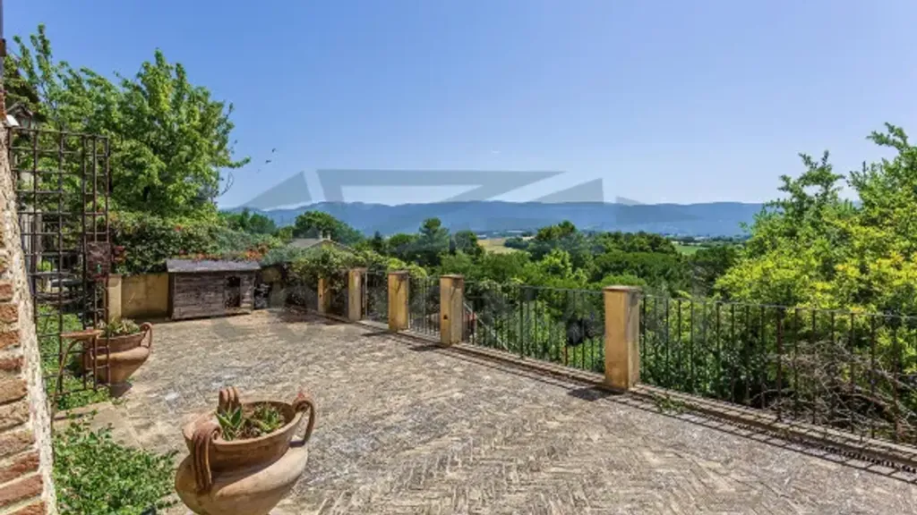 Terrass - Renaissance Castle with Pool in Todi