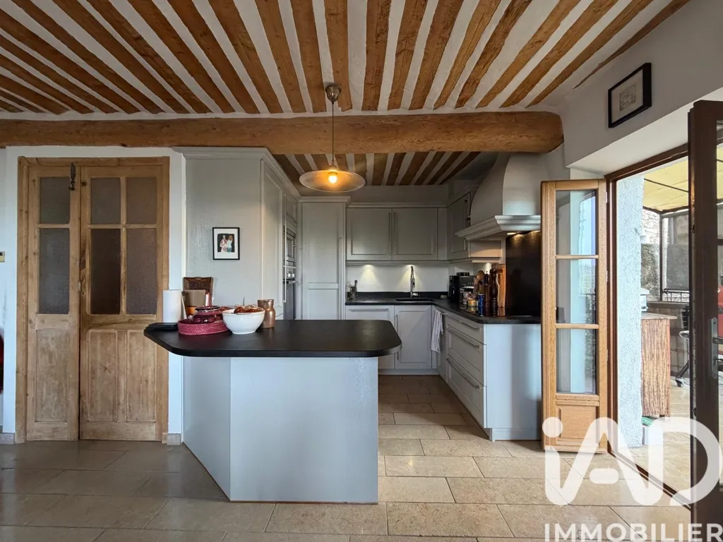 5-toaline maja asukohas Le Bar-sur-Loup