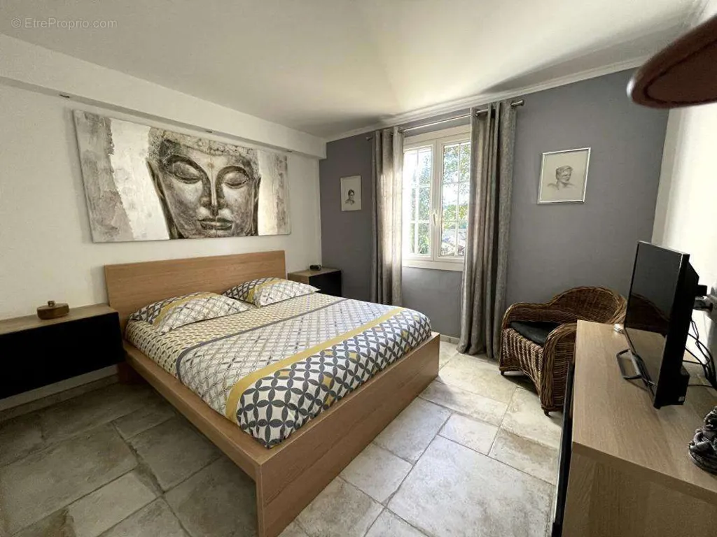 Magamistoad - 5-toaline maja asukohas Saint-Saturnin-Les-Apt