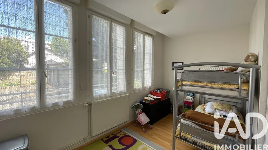 Bedrooms - Secure T3 Apartment with Parking in Le Mans