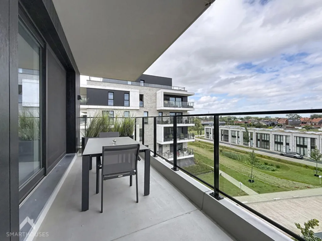 Rõdu - Modern Apartment with Terrace in Roeselare