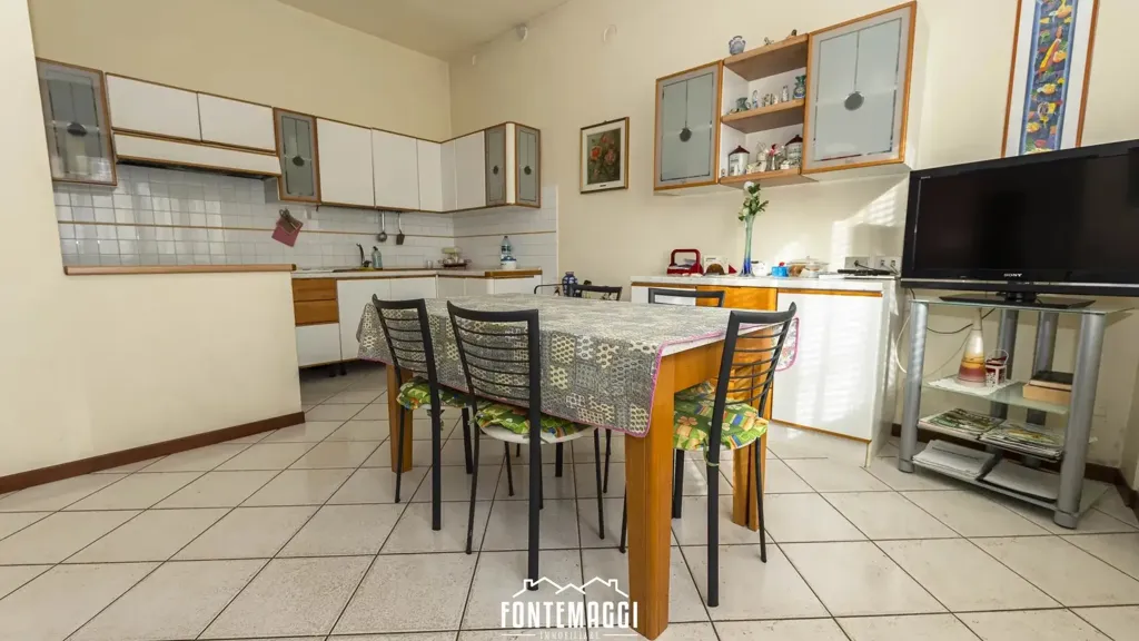 Salle à manger - Appartement 4 pièces à IT