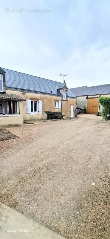 Extérieur - Maison avec Jardin et Carport à Ascheres-le-Marché