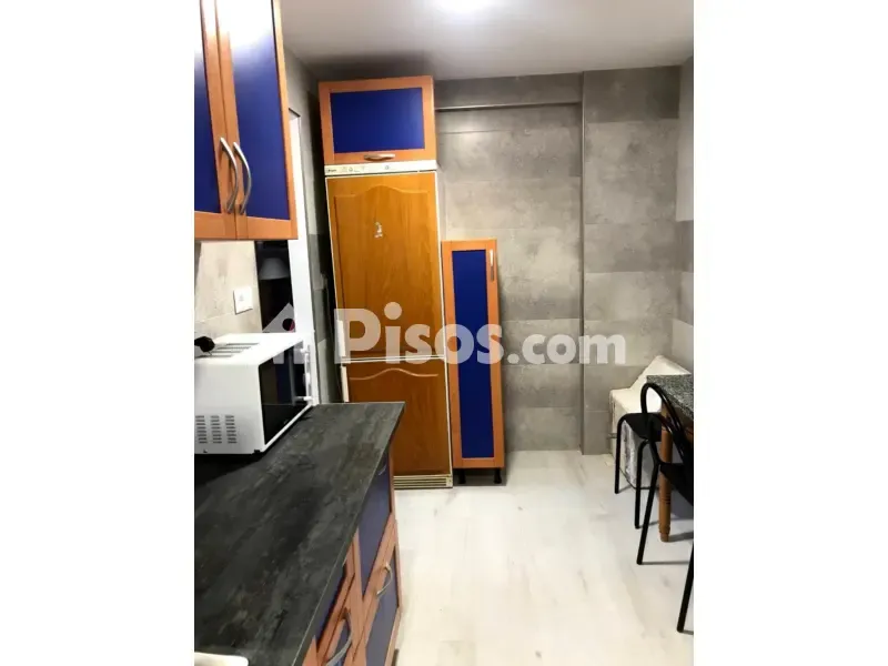 Cuisine - Furnished Flat with South-West View in Centre