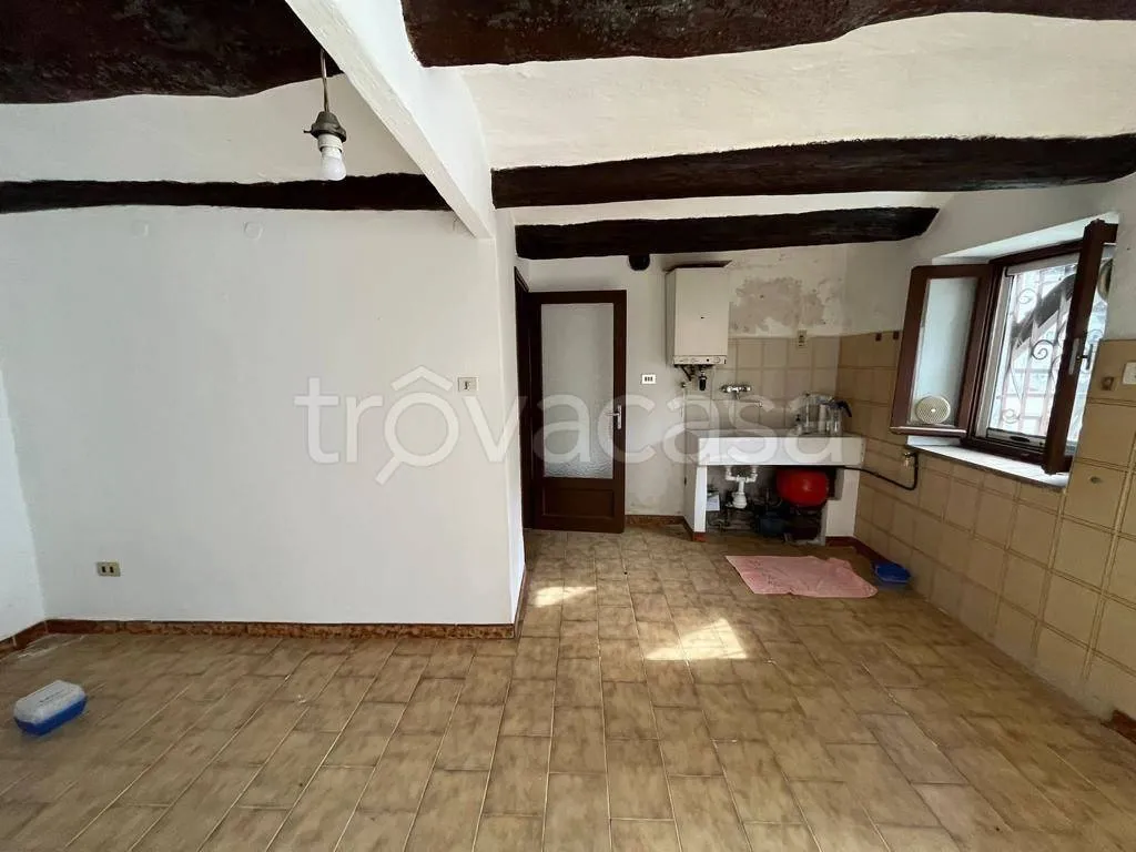 Pièces - Semi-detached House with Private Garden in Villafranca Piemonte