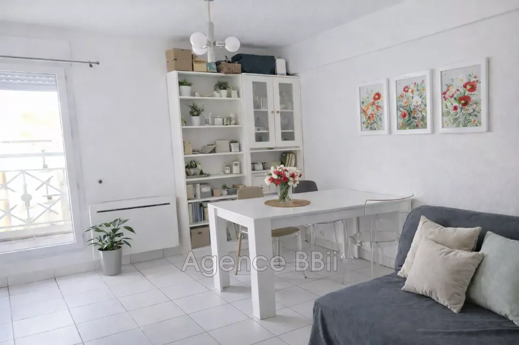 Elutuba - Paris 2-Bedroom with Balcony and Terrace