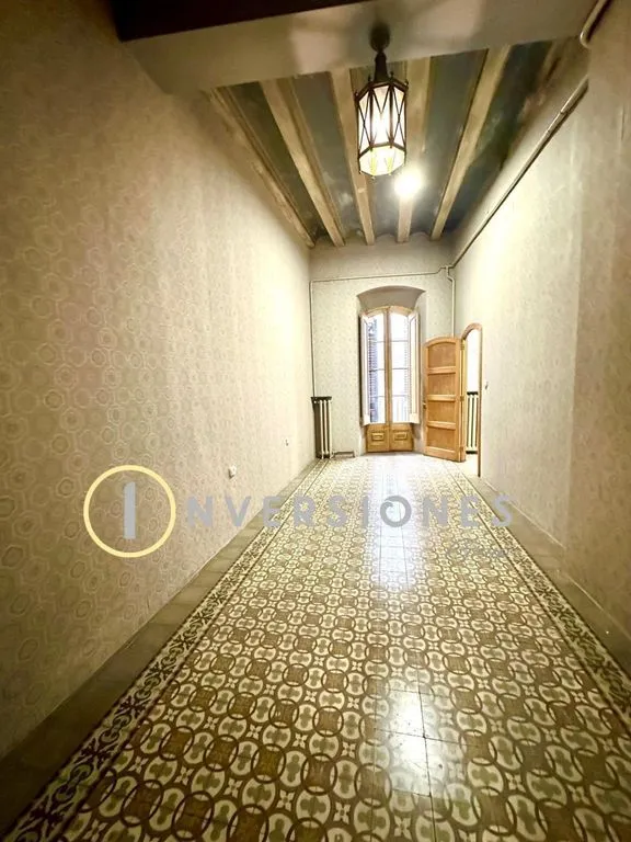Esik - Luxury Flat with Cultural Heritage in Manresa