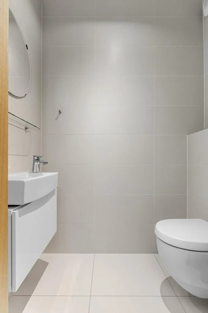 Salles de bain - Triplex 5 Chambres avec Jardin à Belval