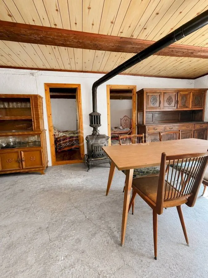 Salle à manger - Alpine Baita with Mountain Views in Canosio