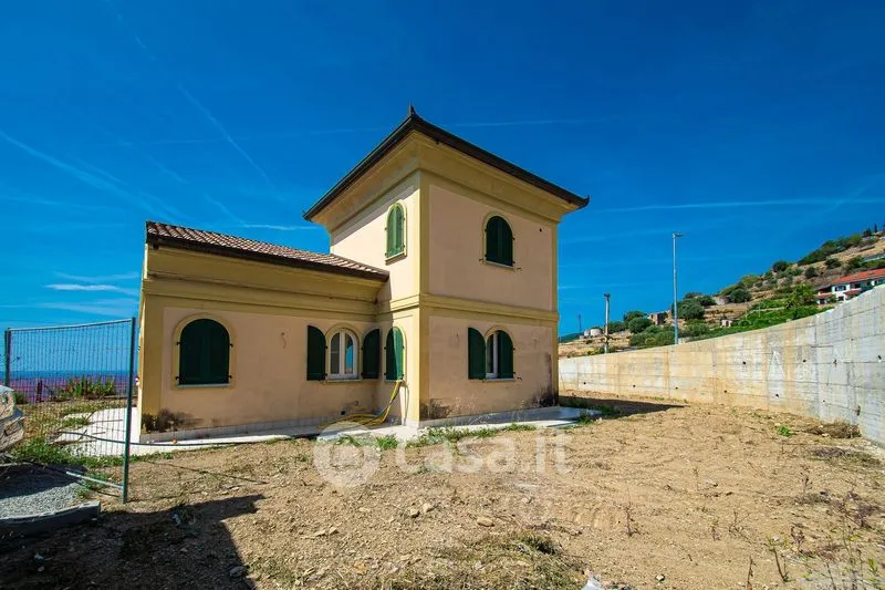 Esterno - Villa with Balcony in Ospedaletti