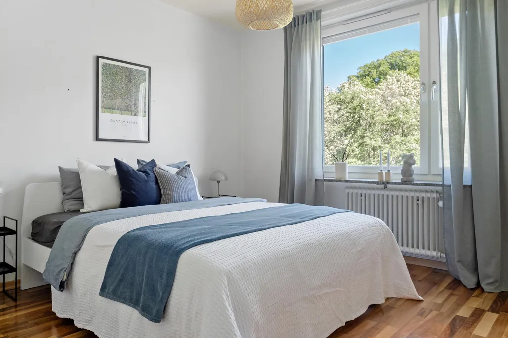 Magamistoad - 2-Bedroom Apartment with Balcony in Lund