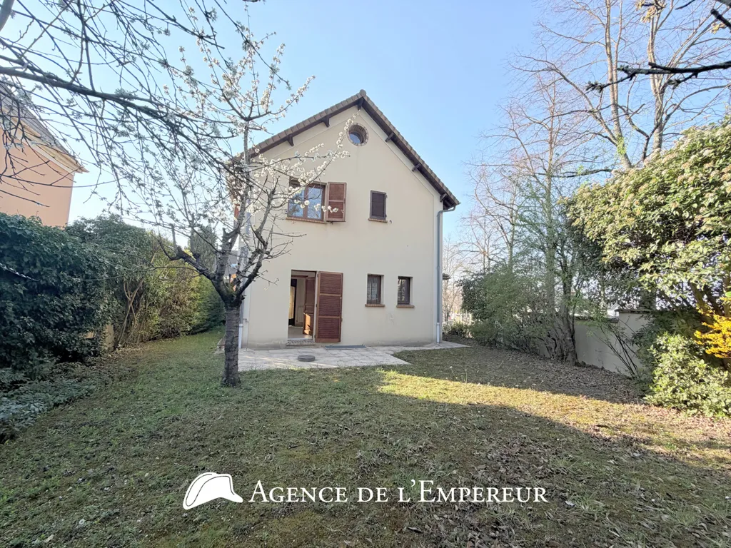 Extérieur - Maison 7 Pièces avec Jardin à Rueil Malmaison
