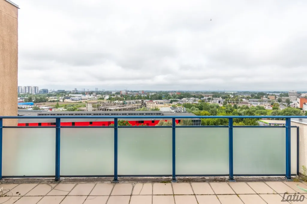 Balcon - 3-Bedroom Apartment with Terrace in Riga