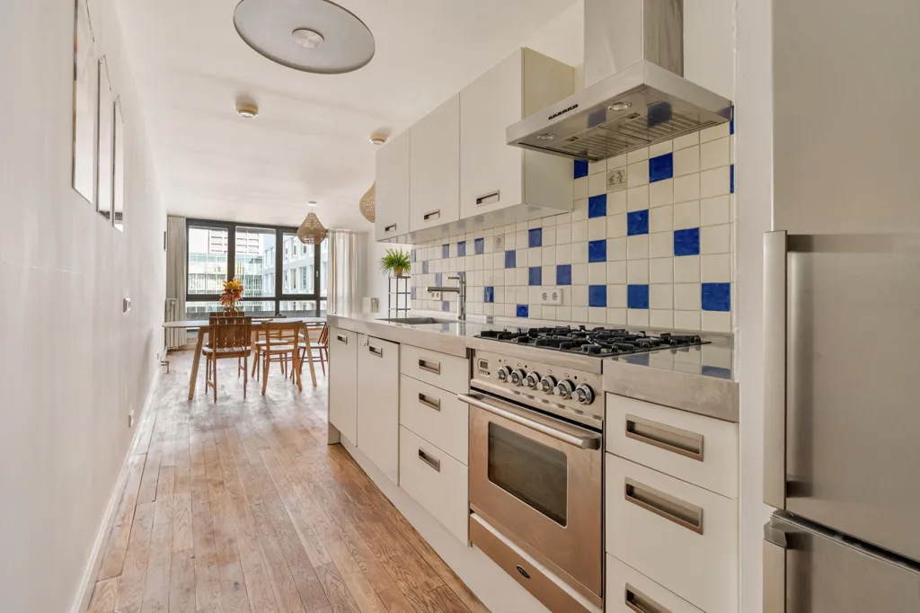 Cucina - Modern 3-Bedroom Apartment in Amsterdam Centre