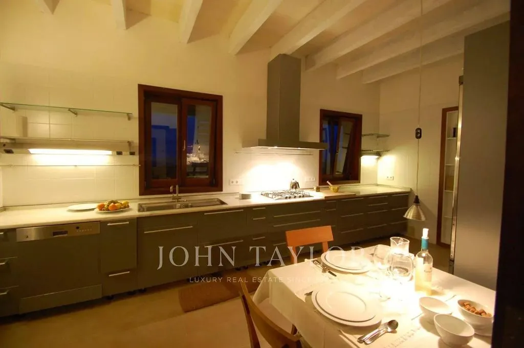 Cuisine - Luxury Villa with Sea View in Binissafuller