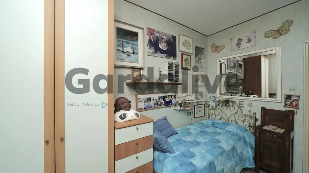 Chambres - Quadrilocale with Lake View in Sirmione