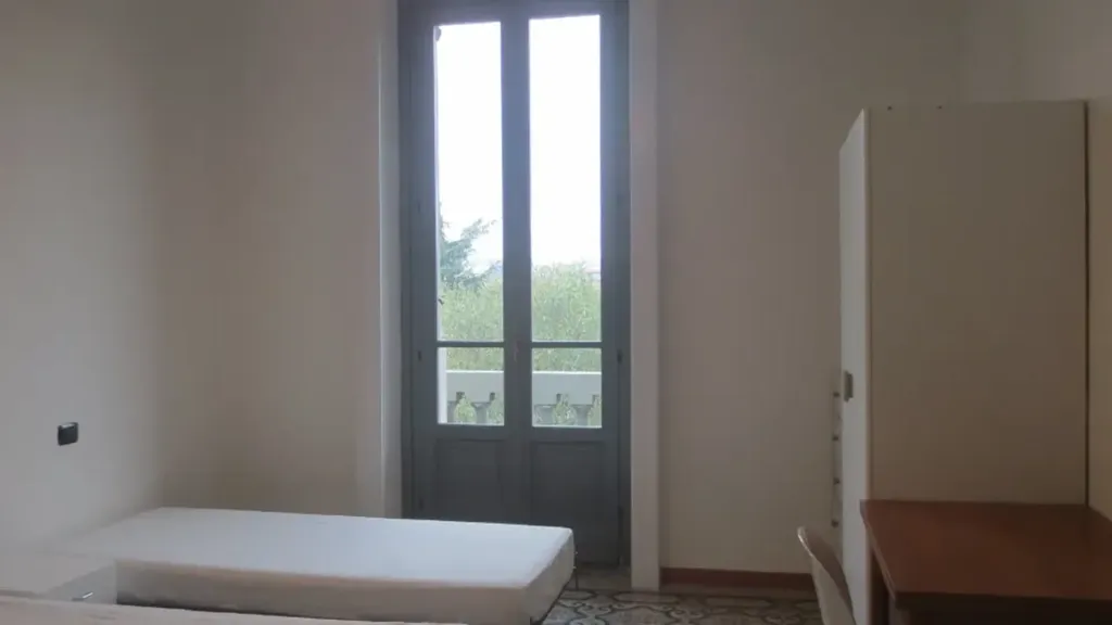 Bedrooms - Rented Apartment with Balcony in Milan