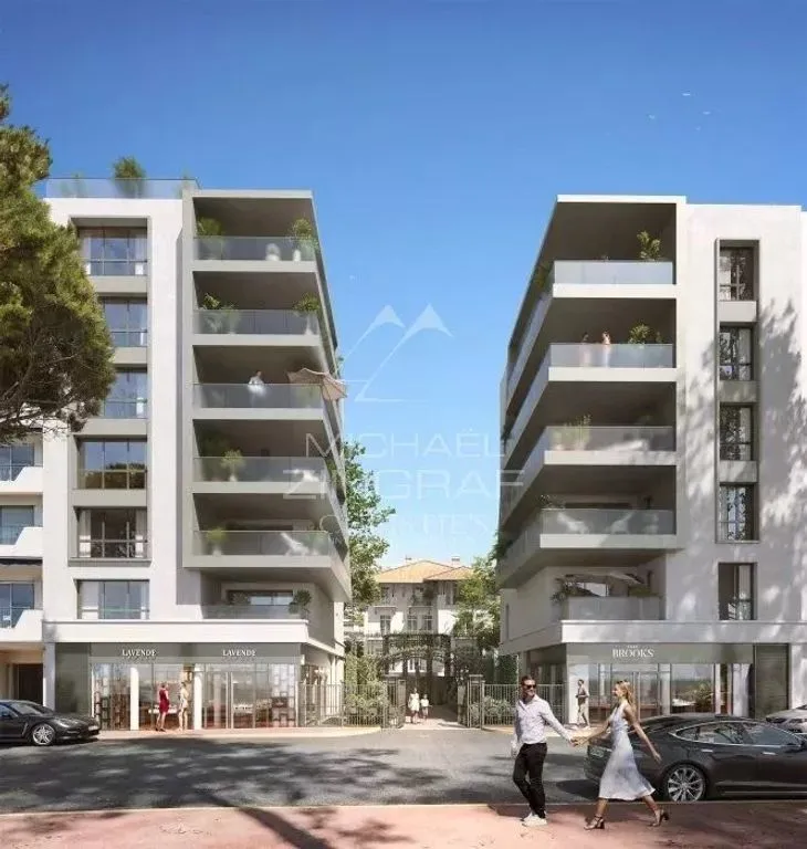 Luxury Flat with Parking in Antibes