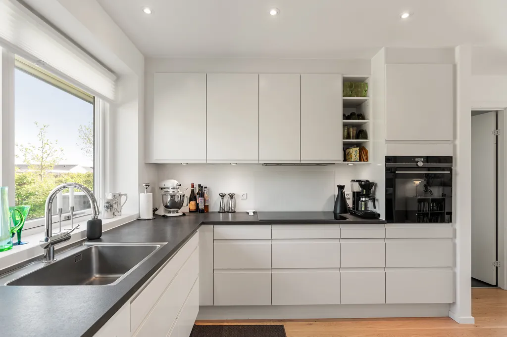 Kitchen - Modern Rowhouse with Garden in Ålsgårde