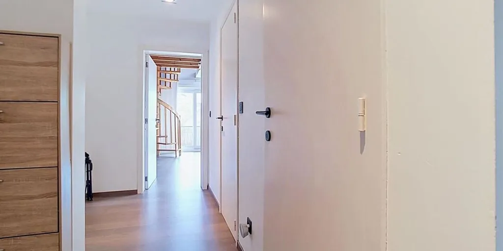 Entrée - Duplex avec Terrasse près du Centre de Ramsel